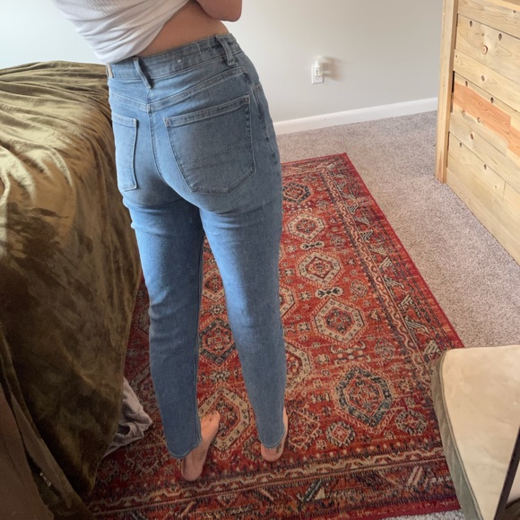 American eagle MOM jeans - Picture 3 of 4
